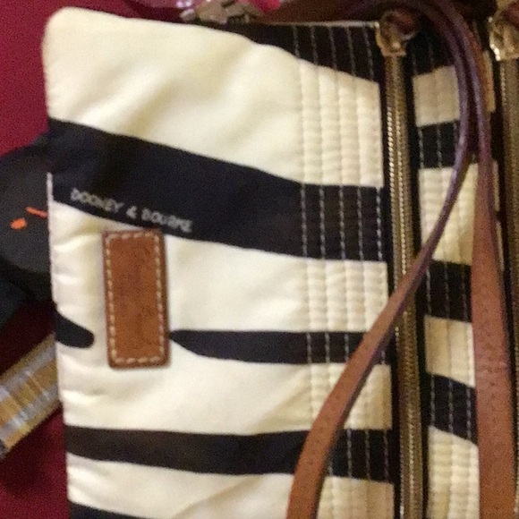 Dooney Cross Body - Picture 1 of 1